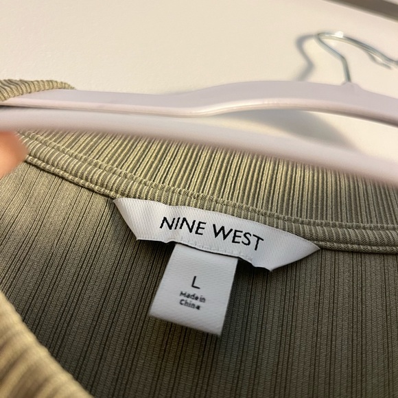 Green Nine West tank - Picture 3 of 3